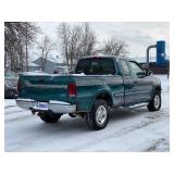 1997 FORD F-150 LARIAT *4x4 | 2 Owner | No Accidents* (NO RESERVE)