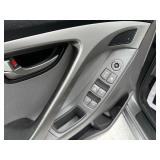 2013 HYUNDAI ELANTRA GLS (NO RESERVE)