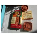 Anchor, Pyrex, Bread Savers