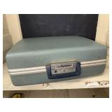 Signature 510 Vintage Portable Typewriter with Case