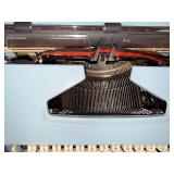 Signature 510 Vintage Portable Typewriter with Case