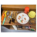 Kitchenware Collection with Vintage Carving Set, Bear Plates, Utensils and Bowls
