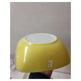 Pyrex Yellow Mixing Bowls and Baking Dish Set with Glass Lid