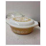 Set of 4 Vintage Pyrex Casserole Dishes with Lids Assorted Patterns