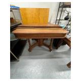 Antique Wooden Dining Table with Ornate Pedestal Base, 2 leaves