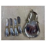 Set of 4 Silverplate Spreader Knives with Gold Accents and Eggplant-Shaped Serving Tray
