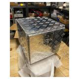 Heavy Duty Aluminum Checker Plate Tool Storage Box with Lockable Latch