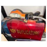 Key Duplicating Machine with Shield and Lamp