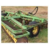 John Deere® 12