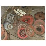 Lot of (~18) Pulleys (assorted)