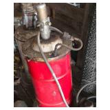 Stewart Warner Barrel with Pump (red)