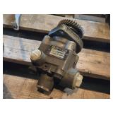 LUK Heavy Duty Power Steering Pump VT73G