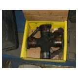 Lot of (1 Pallet) Filters, Oil Pressure Gauge