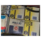 Lot of (1 Pallet) Filters, Oil Pressure Gauge