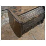 Vintage Radiola Radio