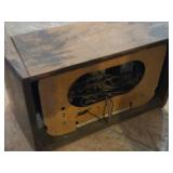 Vintage Radiola Radio