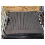 Lifesmart 17" Cast Iron Tabletop Griddle with Reversible Top