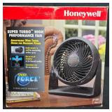 Honeywell Super Turbo High Performance Fan HT-800 with Box and Manual