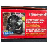 Honeywell Super Turbo High Performance Fan HT-800 with Box and Manual