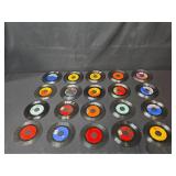 Collection of Vintage 45 RPM Vinyl Records - Motown, Beach Boys, Soul & More - in case records have no covers
