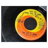 Collection of Vintage 45 RPM Vinyl Records - Motown, Beach Boys, Soul & More - in case records have no covers