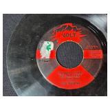 Collection of Vintage 45 RPM Vinyl Records - Motown, Beach Boys, Soul & More - in case records have no covers