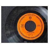 Collection of Vintage 45 RPM Vinyl Records - Motown, Beach Boys, Soul & More - in case records have no covers