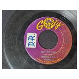 Collection of Vintage 45 RPM Vinyl Records - Motown, Beach Boys, Soul & More - in case records have no covers