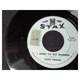 Collection of Vintage 45 RPM Vinyl Records - Motown, Beach Boys, Soul & More - in case records have no covers