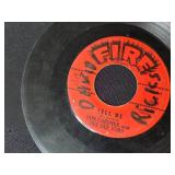 Collection of Vintage 45 RPM Vinyl Records - Motown, Beach Boys, Soul & More - in case records have no covers