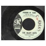 Collection of Vintage 45 RPM Vinyl Records - Motown, Beach Boys, Soul & More - in case records have no covers