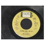 Collection of Vintage 45 RPM Vinyl Records - Motown, Beach Boys, Soul & More - in case records have no covers