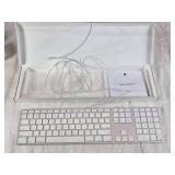 Apple Wired Keyboard with Numeric Keypad, Model CC2419402JYDPQVAZ