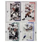 Lot of Football Cards Featuring Brett Favre, Emmitt Smith, Walter Payton, and Howie Long