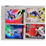 Lot of Football Cards Featuring Barry Sanders, Brett Favre, and Emmitt Smith