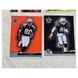 Lot of Football Cards Featuring Barry Sanders, Brett Favre, and Emmitt Smith
