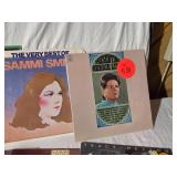 Lot of Vinyl Records Including Jackie De Shannon, Dolly Parton, Anita Bryant, Sammi Smith