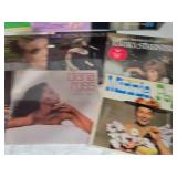 Lot of Vinyl Records Featuring Various Artists Including Wayne Newton, Patsy Cline and Diana Ross