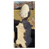 SY - Resin Pineapple Yard Finial with Base