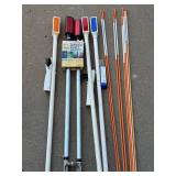 G - Lot of Telescopic Driveway Markers and Reflective Poles