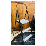 BS - Cosco 3-Step Folding Steel Step Ladder, 4 Foot