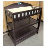 Delta Childeren Wilmington Changing table with water resitant changing pad