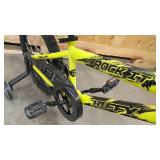 Kids Huffy Bike with training wheels