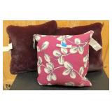 Set of 3 decorative throw pillows