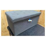 Collapsable storage bench