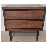 BR2 - Vintage Mid Century Modern Bassett Tavern Walnut Two-Drawer Bedside Table