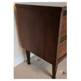 BR2 - Vintage Mid Century Modern Bassett Tavern Walnut Two-Drawer Bedside Table
