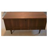 LL-BR3 - Mid-Century Cedar Lined Storage Chest on Legs