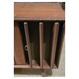 LL-G - Mid Century Modern Zenith High Fidelity Stereo Console with Vinyl Records