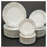 P - Noritake 6107 Colburn China Set Service for 12 with Soup Bowls
